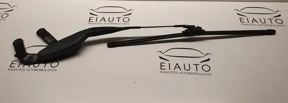 Mercedes-Benz CLS C219 Windshield/front glass wiper blade A2118200444