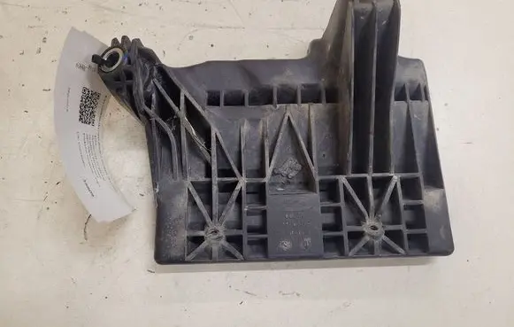 Ford Mondeo MK IV Other engine bay part 6G9110663A