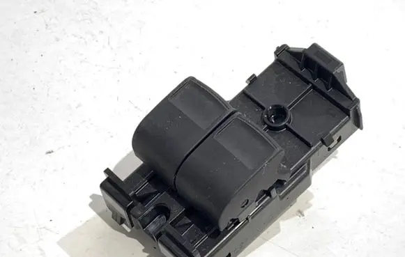 Toyota Aygo AB40 Electric window control switch 