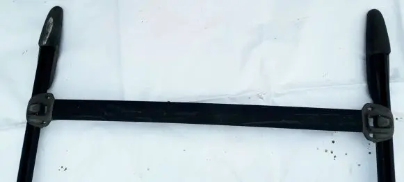 KIA Carnival Roof bar rail