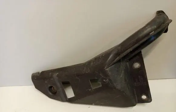 Audi A2 Other engine bay part 8Z0971824