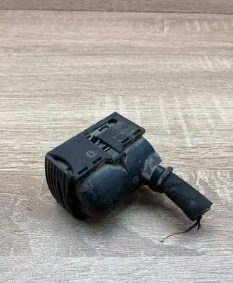 Audi A3 S3 8P Plug wire 3C0906379 1355114
