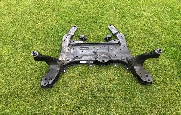 BMW 1 F70 Front subframe 8836336 31108836336 7S58657
