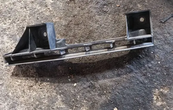 Volkswagen Caddy Front bumper mounting bracket 1T0807890B