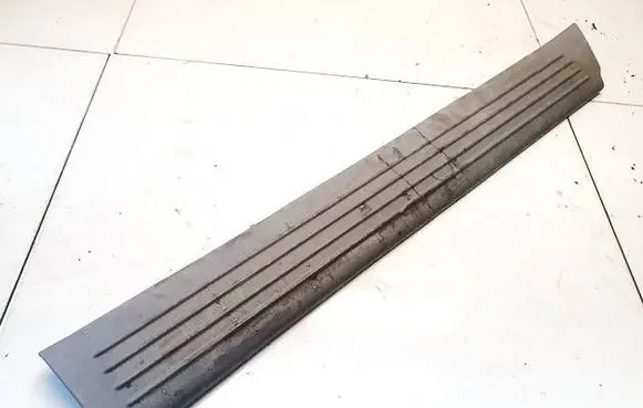 Chrysler Voyager Front sill trim cover 4706366pj69