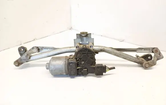 Volkswagen Polo Front wiper linkage and motor 6Q1955023E 397020625