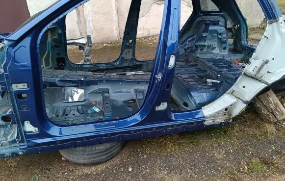Mercedes-Benz GLC C253 Pillar (middle) A2536372101 A2536305701