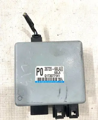 Suzuki Swift II Power steering control unit/module Q1T30771H1 68LA 3872068LA0