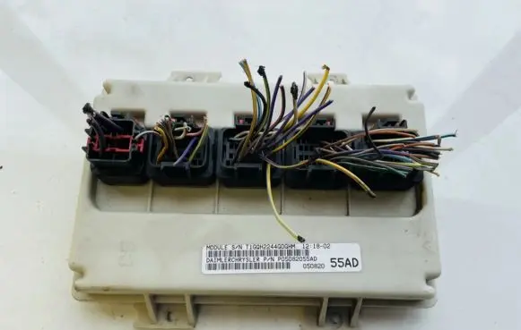 Chrysler Pacifica Other control units/modules p05082055ad 05082055ad
