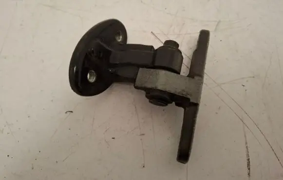 Volvo V50 Rear door lower hinge 30661439
