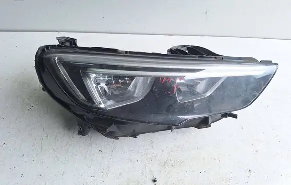Opel Insignia B Headlight/headlamp 13460182 662588537 10502040000