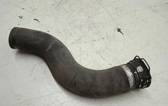 Toyota Corolla Verso AR10 Intercooler hose/pipe