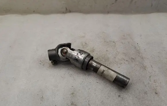 Toyota Corolla Verso AR10 Steering column universal joint 452600F021