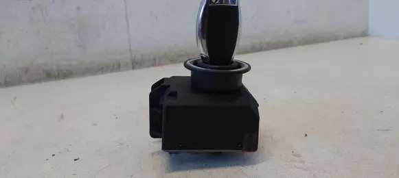 Mercedes-Benz E W212 Ignition lock A2129056701 2129056701