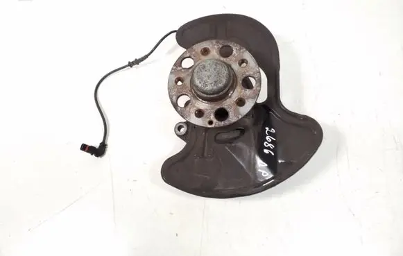 Mercedes-Benz SLK R172 Front wheel hub A2043320201