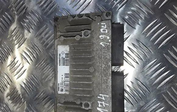 Renault Scenic II - Grand scenic II Gearbox control unit/module 8200563399 8200647195 S126027102A