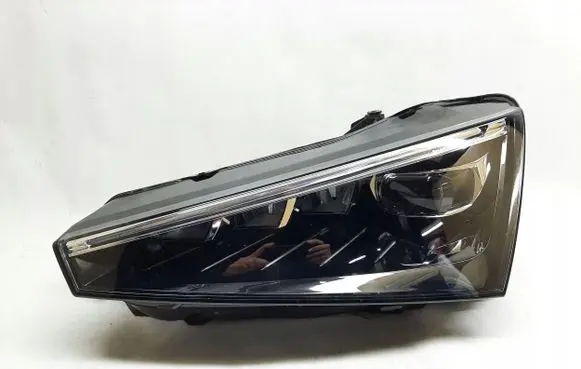 Skoda Scala Headlight/headlamp 657941015A