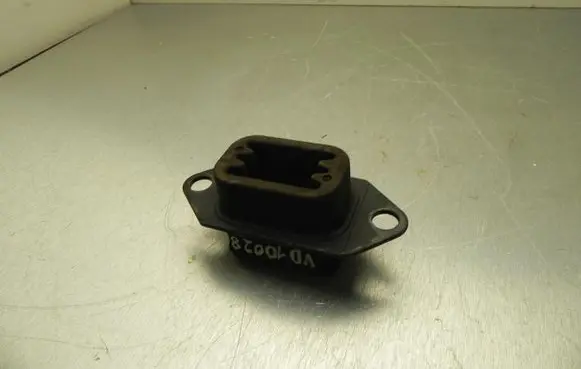 Nissan Juke I F15 Engine mount bracket 112201KG0A VD10028