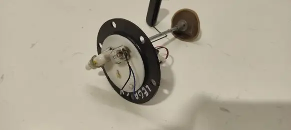 Subaru Legacy Fuel level sensor 