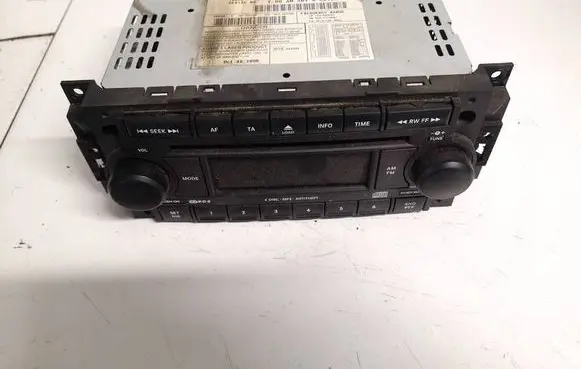 Dodge Caliber Radio/CD/DVD/GPS head unit p05064362aa 2393800