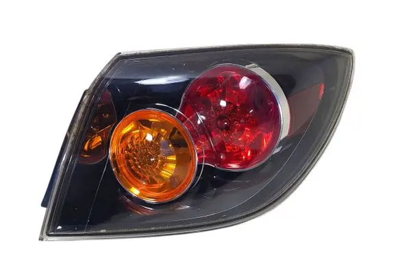 Mazda 3 I Rear/tail lights P2912 0640