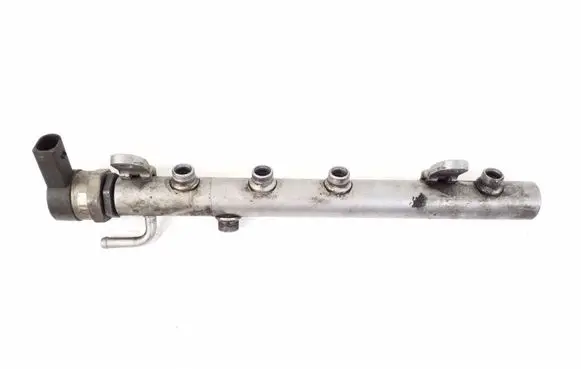 Mercedes-Benz S W221 Fuel main line pipe A6420702495