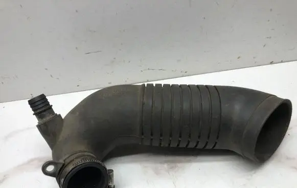 Audi A4 S4 B6 8E 8H Air intake hose/pipe 8E0129615
