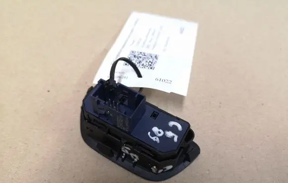 Citroen C5 Other switches/knobs/shifts 9682436777