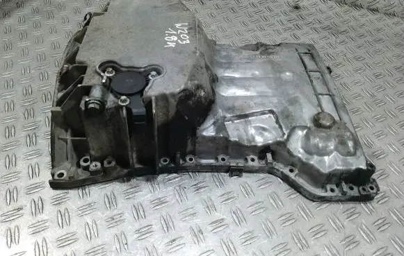 Oil sump