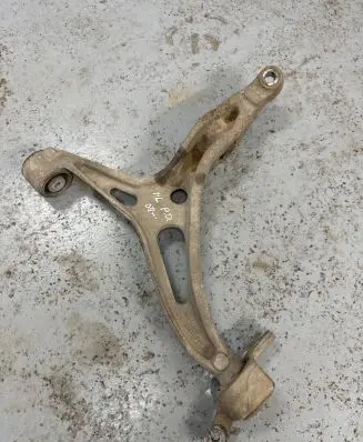 Mercedes-Benz ML W164 Front lower control arm/wishbone 000062367106