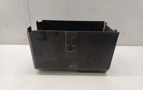 Battery box tray