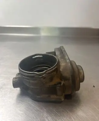 Skoda Octavia Mk2 (1Z) Throttle valve 038128063G
