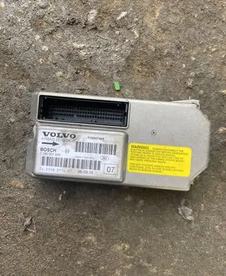 Volvo V70 Airbag control unit/module 0285001655