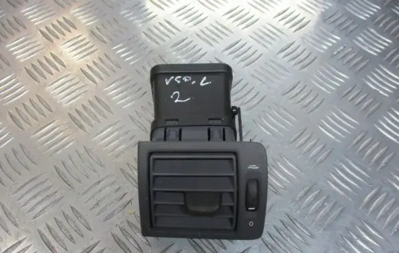 Volvo V50 Dashboard air vent grill cover trim 