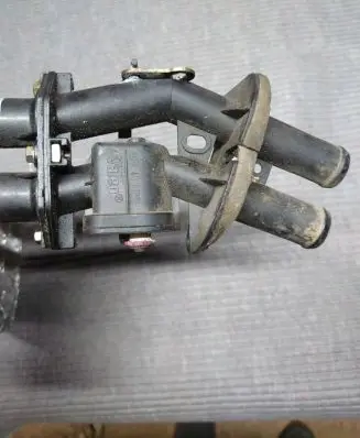 Volkswagen II LT Coolant heater control valve 400177