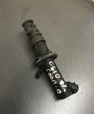 Renault Clio III Clutch master cylinder 8200436140