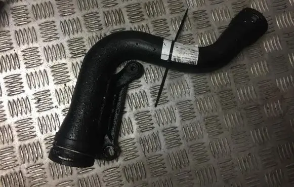 Volkswagen Golf V Intercooler hose/pipe 1K0145762P