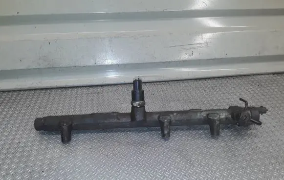 Hyundai Santa Fe Fuel main line pipe 0445214026