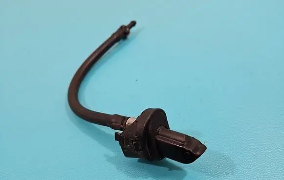 Land Rover Discovery Sport Windshield washer spray nozzle IMPRK1475375