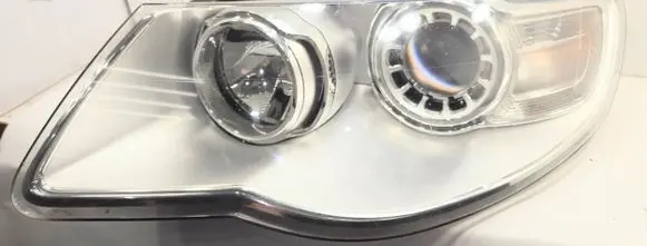 Volkswagen Touareg I Headlight/headlamp