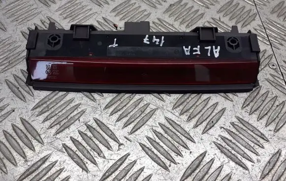 Alfa Romeo 147 Third/center stoplight 4674133