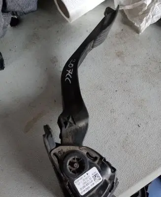 Peugeot 207 CC Accelerator throttle pedal 9681434380