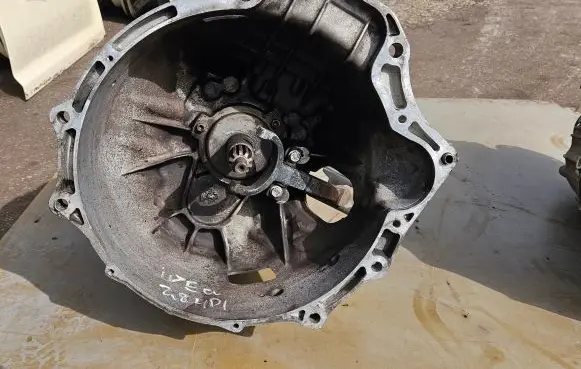 Iveco Daily 3rd gen Manual 5 speed gearbox 1323301009 1323301010