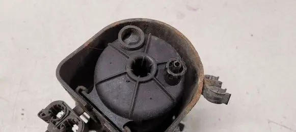 Opel Zafira A Fuel filter housing