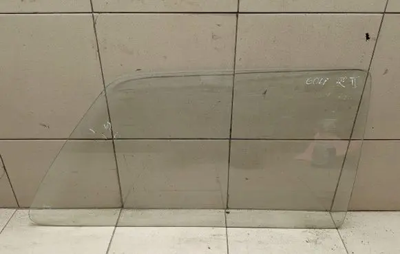 Volkswagen Golf II Rear side window
