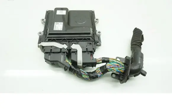 Volvo V60 Engine control unit/module ECU 31452623