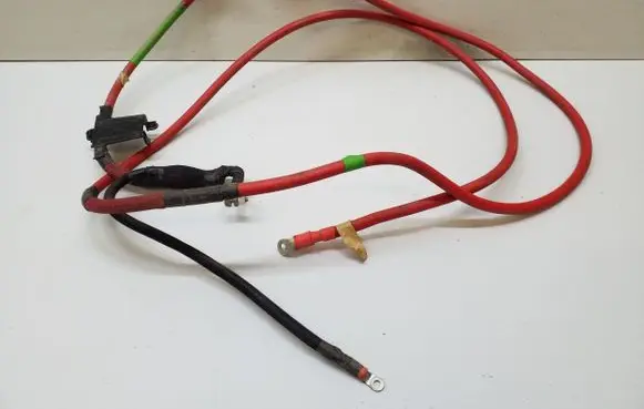 Dodge Challenger Positive cable (battery) P68207017AD