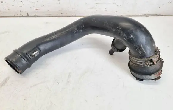Mazda CX-7 Intercooler hose/pipe R2AX13231 K3804