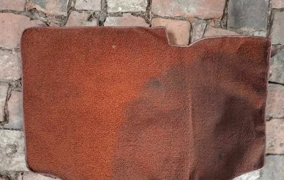 Mercedes-Benz W123 Rear floor mat 