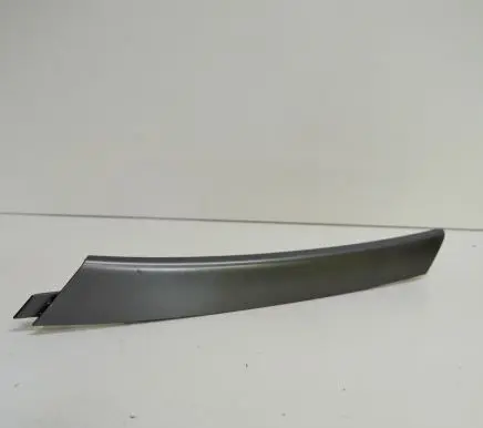 Volkswagen Tiguan Front door card panel trim 5N0867172C